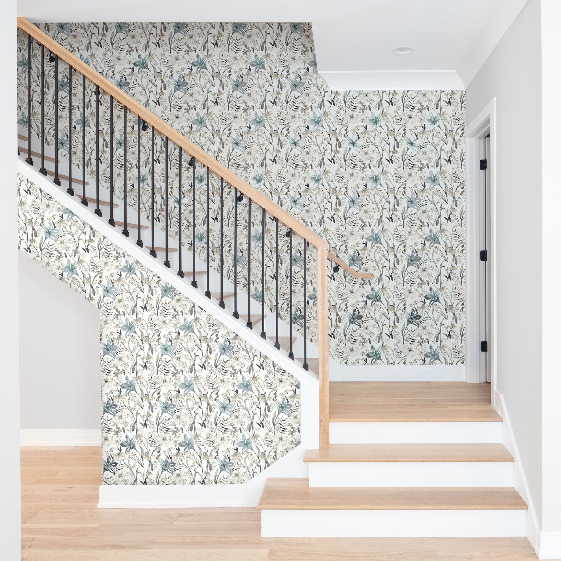 Gardenside Gossip Peel & Stick Vinyl Wallpaper Panel - 8 Pack